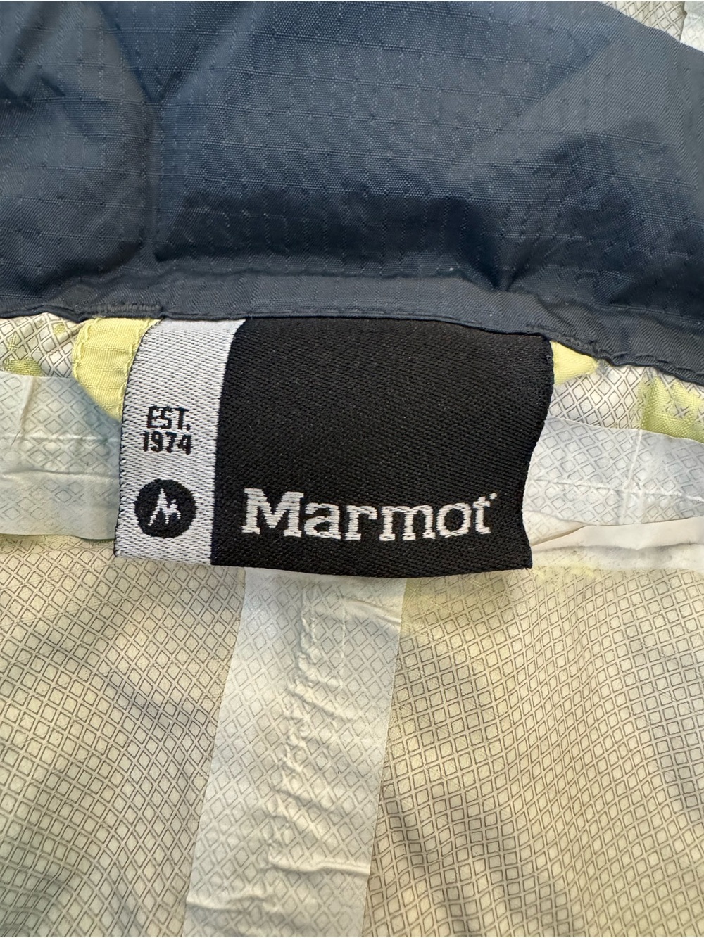 Marmot lightweight packable windbreaker green size women's XL - Picture 2 of 12